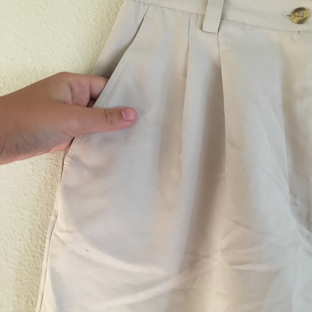 Beige Shorts - Picture 4 of 8